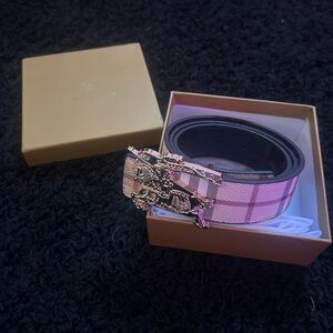 Burberry Reversible Gold Monogram Motif Vintage Check Belt
Archive Beige